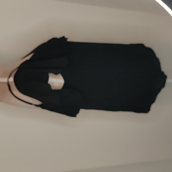 Old Navy, Size M, Off-Shoulder with Spaghetti Strap Top, Black. EUC! - Picture 3 of 9